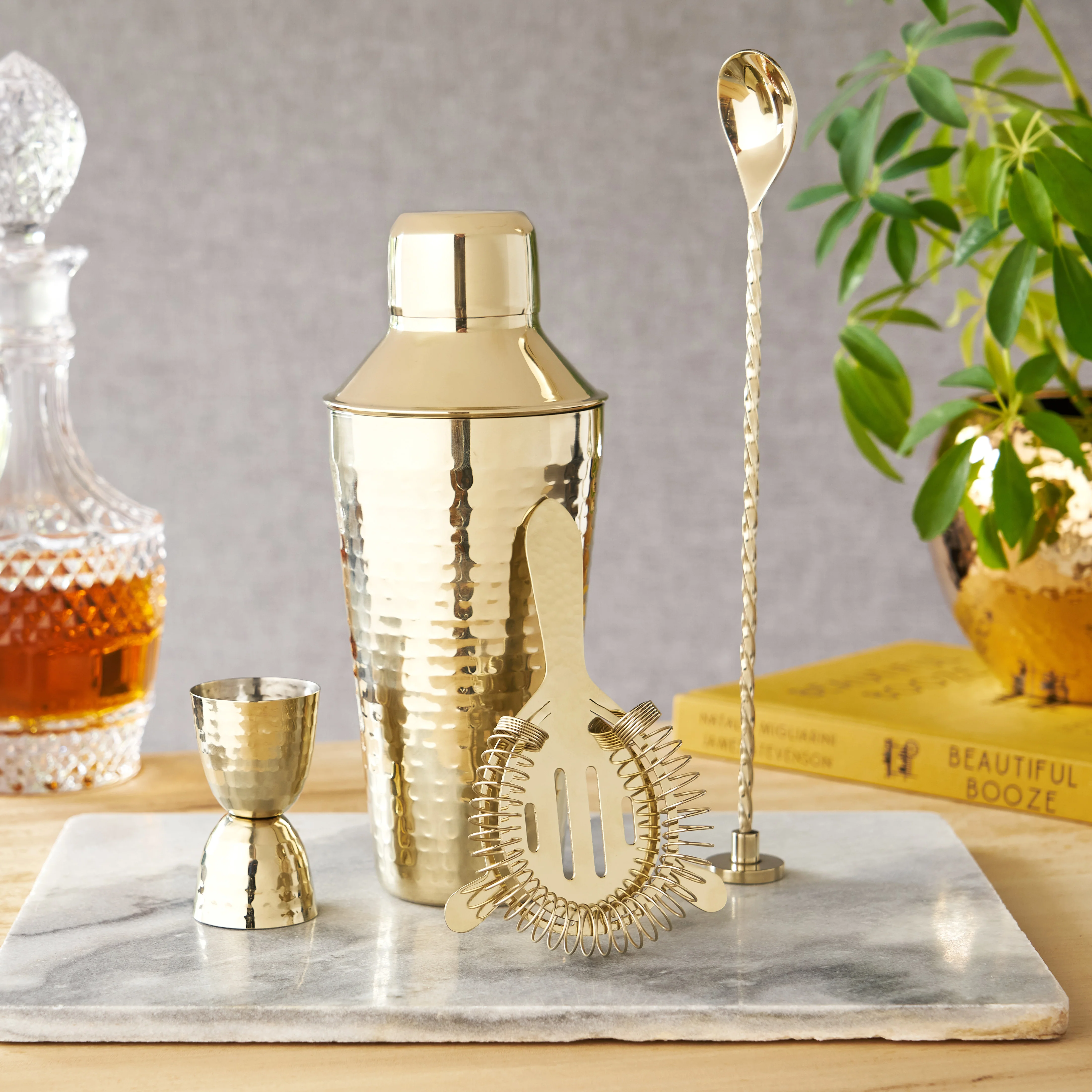 Hammered 4-Piece Barware Set in Gold - Image 6