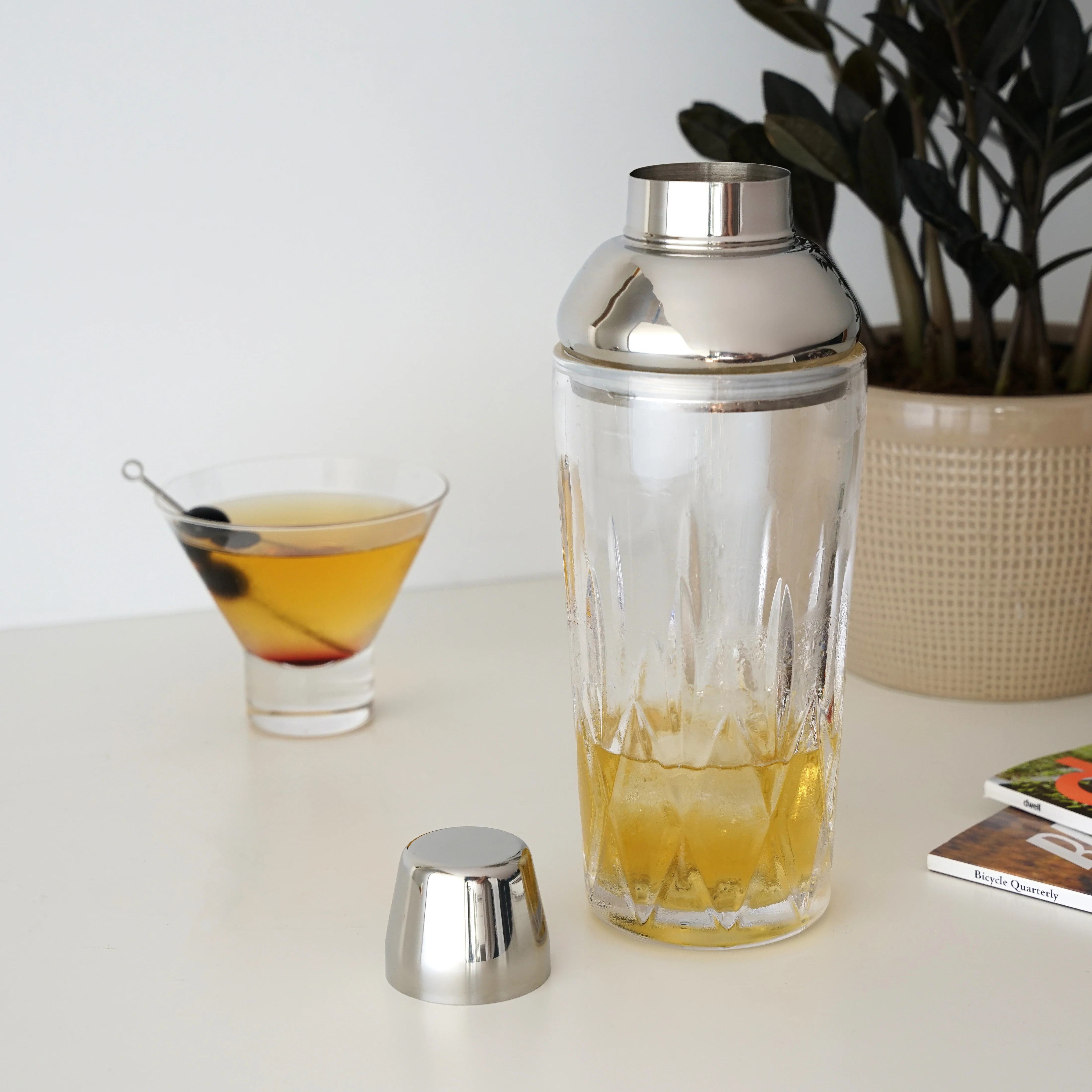 Admiral Crystal Cocktail Shaker in Stainless Steel - Image 6