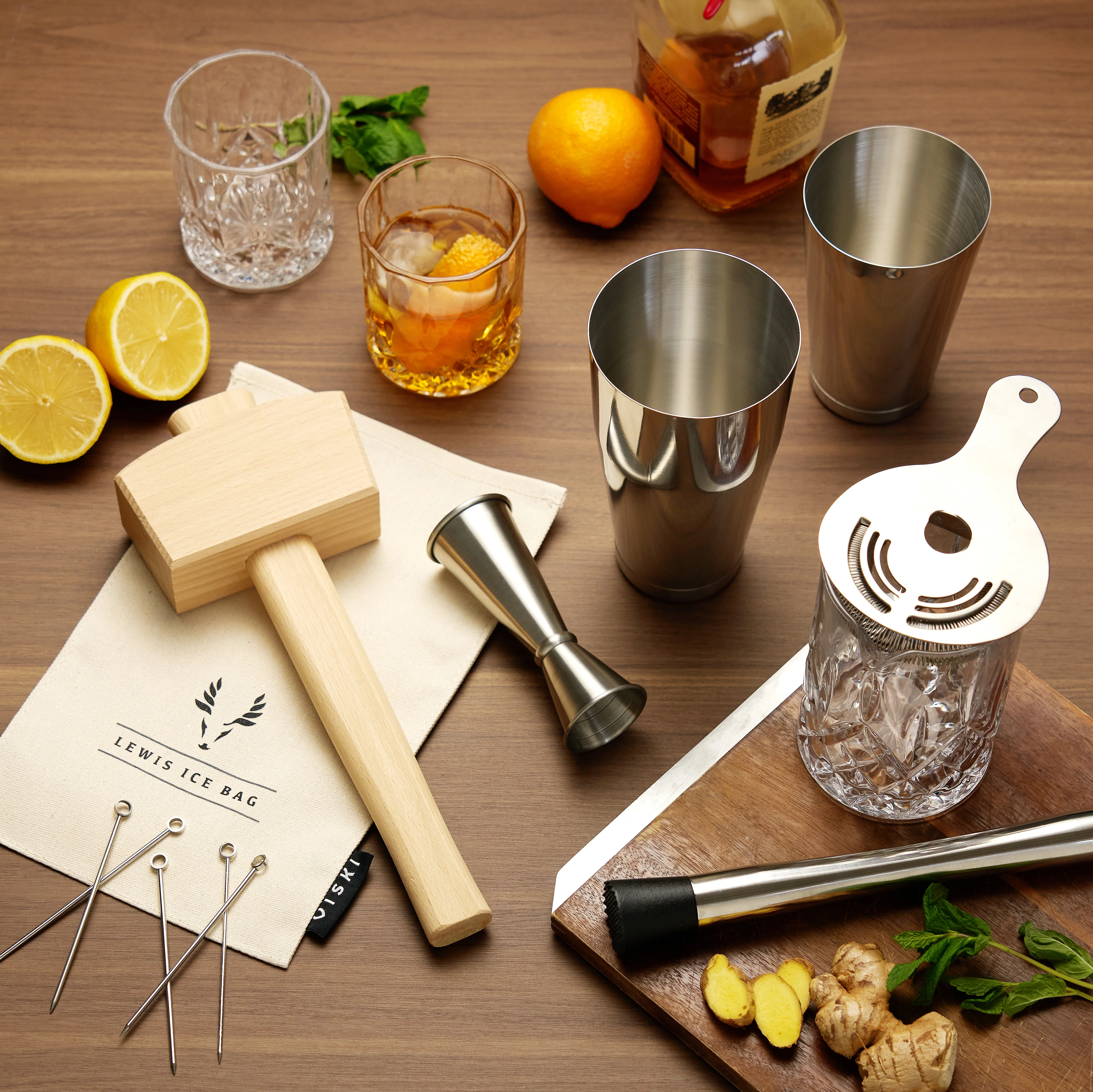 17-Piece Barware Set in Stainless Steel - Image 4