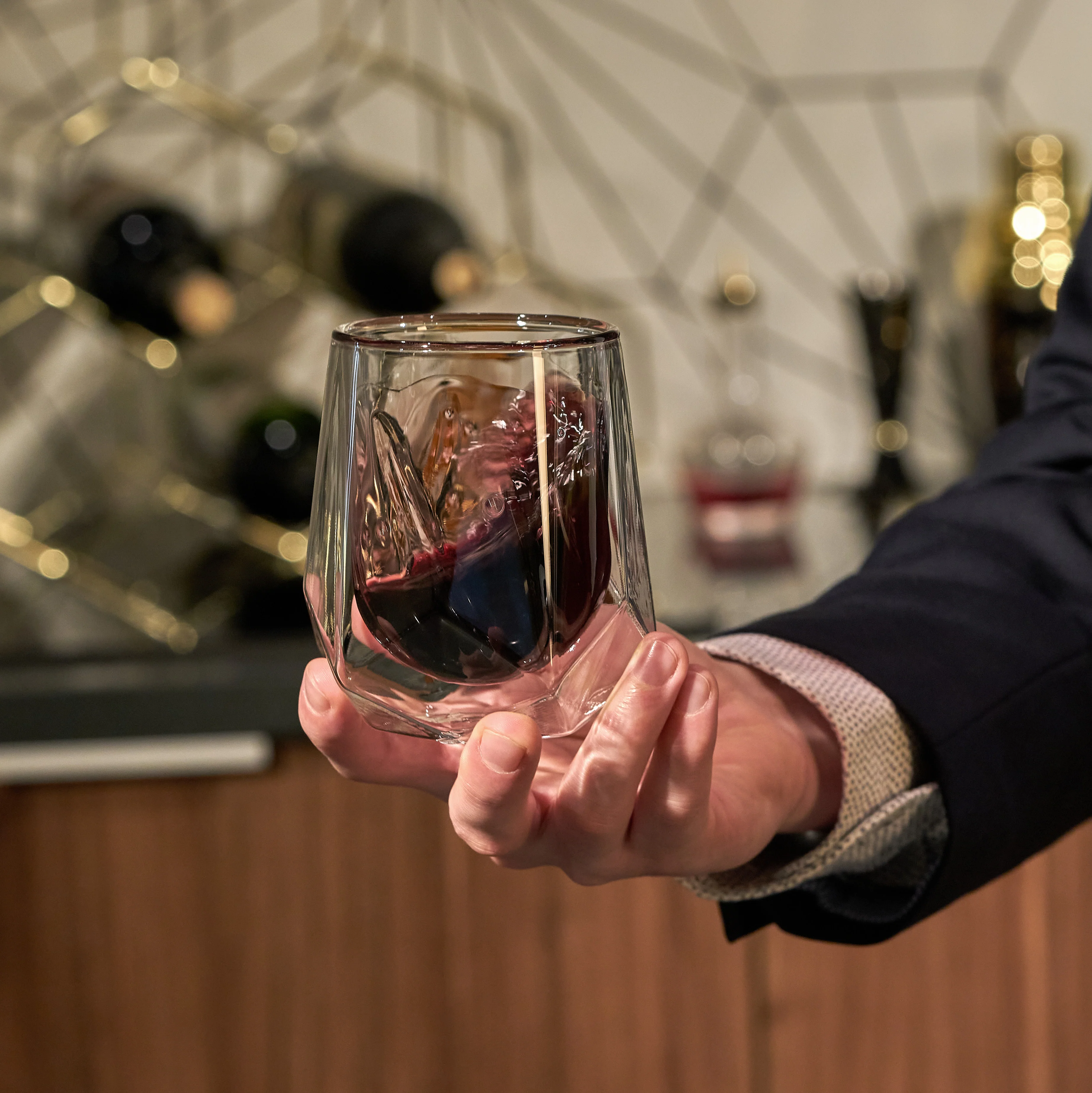 Alchemi Aerating Wine Tasting Glass - Image 6