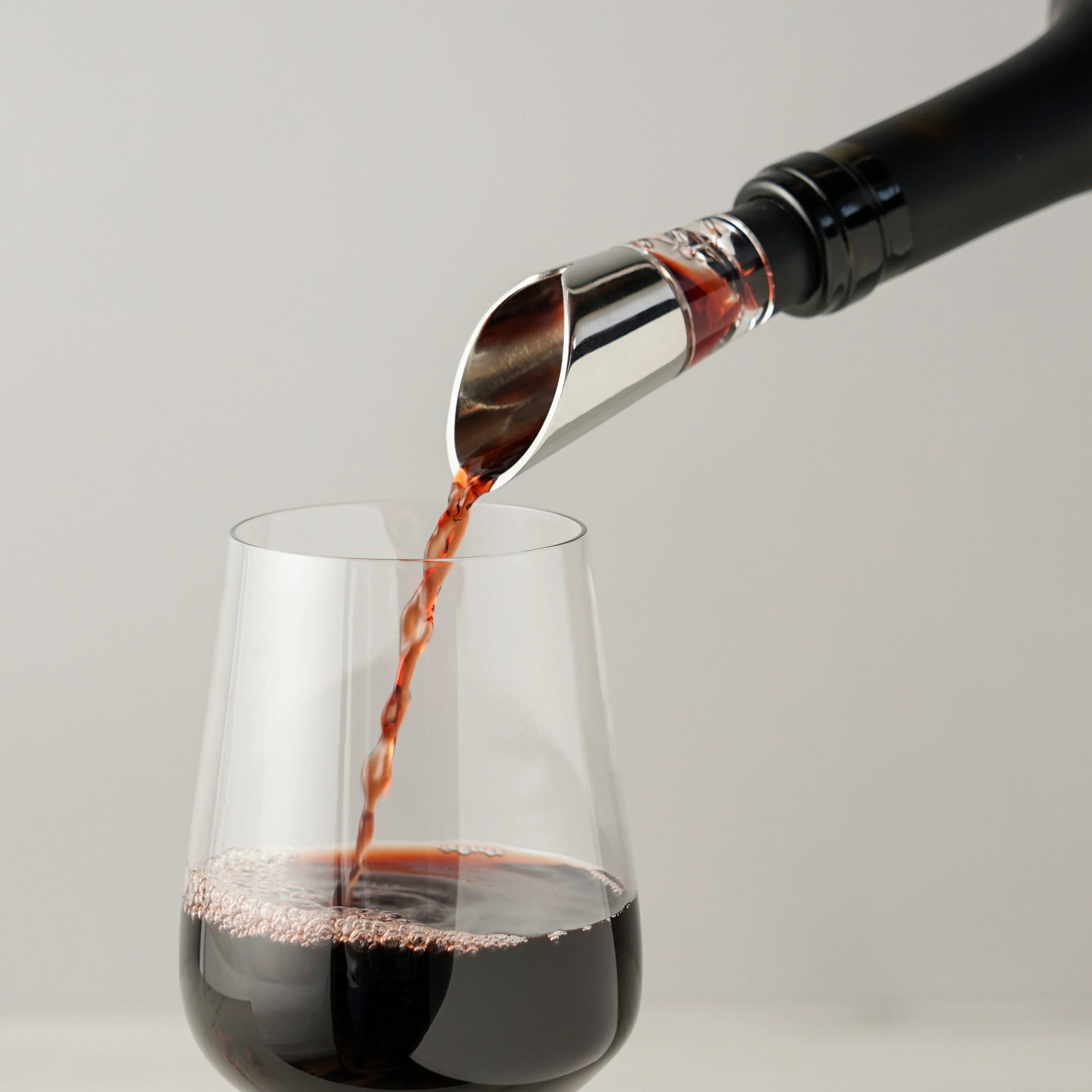 Harrison Aerating Pour Spout in Stainless Steel - Image 5